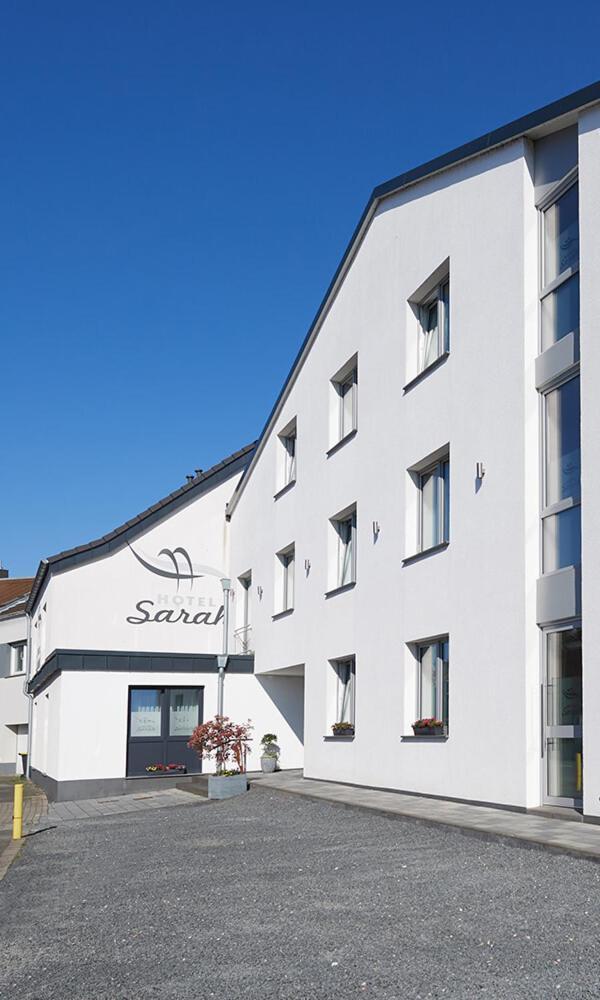 Hotel Sarah ไฮน์สแบร์ก ภายนอก รูปภาพ